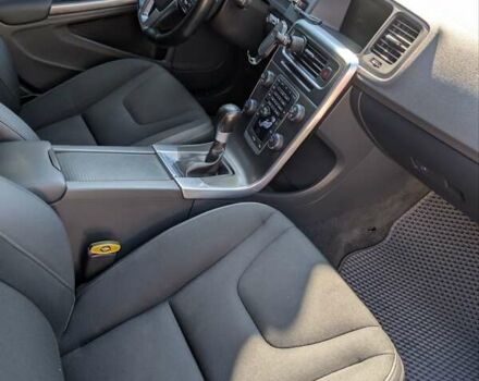 Чорний Вольво B60, об'ємом двигуна 1.56 л та пробігом 231 тис. км за 10800 $, фото 8 на Automoto.ua