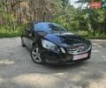 Черный Вольво B60, объемом двигателя 1.6 л и пробегом 220 тыс. км за 9900 $, фото 1 на Automoto.ua