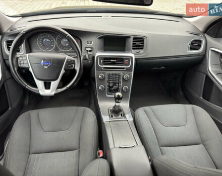 Чорний Вольво B60, об'ємом двигуна 1.6 л та пробігом 214 тис. км за 10499 $, фото 130 на Automoto.ua