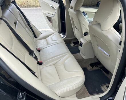 Черный Вольво B60, объемом двигателя 2 л и пробегом 223 тыс. км за 11500 $, фото 18 на Automoto.ua