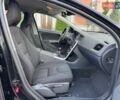 Черный Вольво B60, объемом двигателя 1.56 л и пробегом 218 тыс. км за 9850 $, фото 91 на Automoto.ua