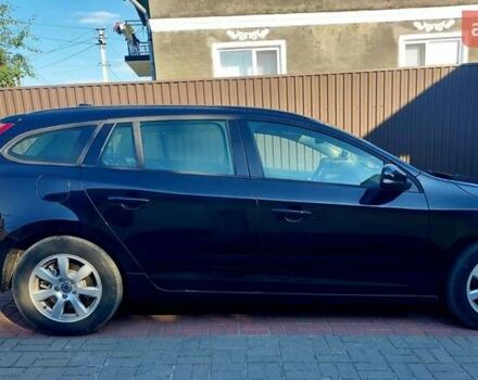 Черный Вольво B60, объемом двигателя 1.99 л и пробегом 266 тыс. км за 11111 $, фото 13 на Automoto.ua