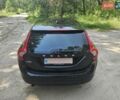 Черный Вольво B60, объемом двигателя 1.6 л и пробегом 220 тыс. км за 9900 $, фото 4 на Automoto.ua