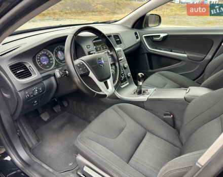 Чорний Вольво B60, об'ємом двигуна 1.6 л та пробігом 214 тис. км за 10499 $, фото 120 на Automoto.ua