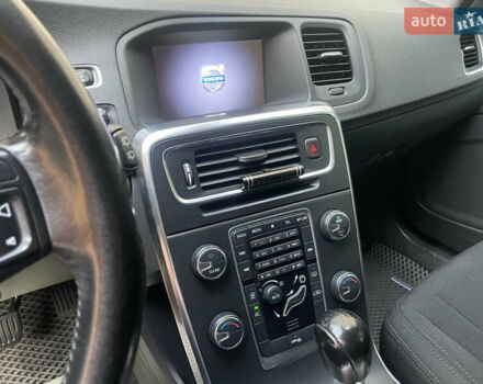 Чорний Вольво B60, об'ємом двигуна 1.56 л та пробігом 279 тис. км за 9500 $, фото 47 на Automoto.ua