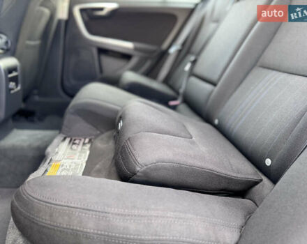 Чорний Вольво B60, об'ємом двигуна 1.6 л та пробігом 198 тис. км за 11300 $, фото 39 на Automoto.ua