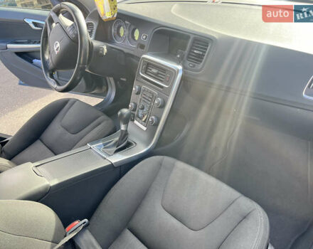 Чорний Вольво B60, об'ємом двигуна 1.6 л та пробігом 220 тис. км за 9500 $, фото 20 на Automoto.ua