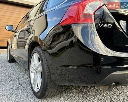 Чорний Вольво B60, об'ємом двигуна 1.99 л та пробігом 257 тис. км за 12200 $, фото 10 на Automoto.ua