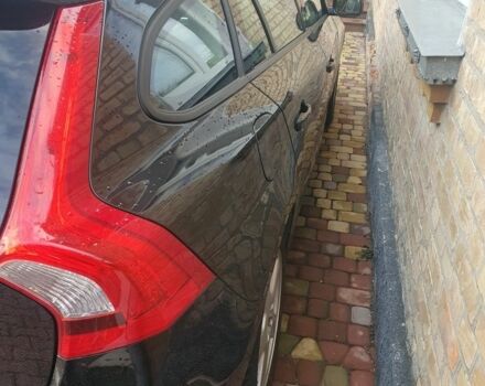 Черный Вольво B60, объемом двигателя 1.6 л и пробегом 290 тыс. км за 9900 $, фото 5 на Automoto.ua