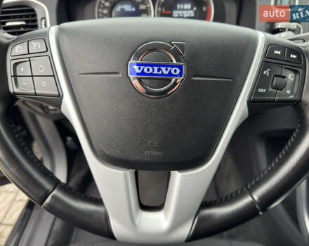 Чорний Вольво B60, об'ємом двигуна 1.6 л та пробігом 214 тис. км за 10499 $, фото 145 на Automoto.ua