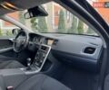 Черный Вольво B60, объемом двигателя 1.56 л и пробегом 218 тыс. км за 9850 $, фото 94 на Automoto.ua