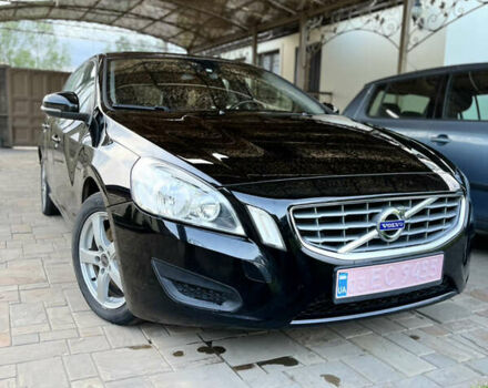 Чорний Вольво B60, об'ємом двигуна 1.6 л та пробігом 220 тис. км за 9500 $, фото 8 на Automoto.ua