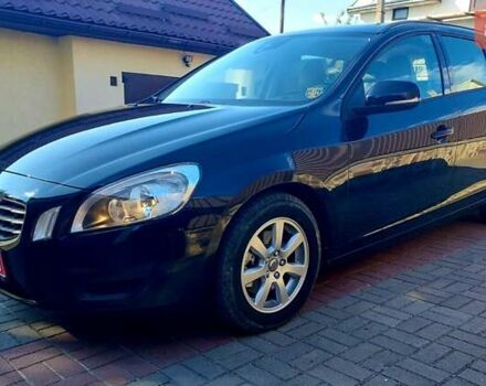 Черный Вольво B60, объемом двигателя 1.99 л и пробегом 266 тыс. км за 11111 $, фото 4 на Automoto.ua