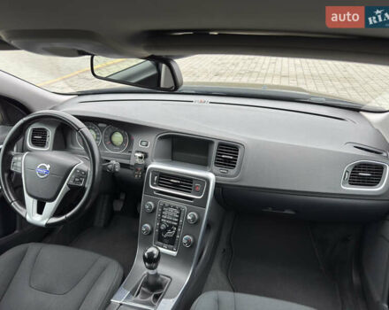 Чорний Вольво B60, об'ємом двигуна 1.6 л та пробігом 214 тис. км за 10499 $, фото 137 на Automoto.ua