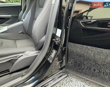 Чорний Вольво B60, об'ємом двигуна 1.99 л та пробігом 257 тис. км за 12200 $, фото 30 на Automoto.ua