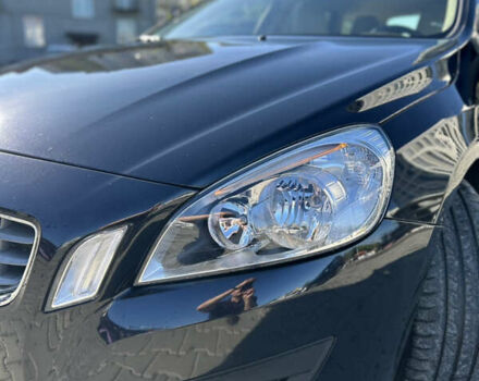 Вольво B60 2012 у Львові на Automoto.ua Чорний Вольво B60, об'ємом двигуна 1.99 л та пробігом 267 тис. км за 11150 $, фото 3 на Automoto.ua