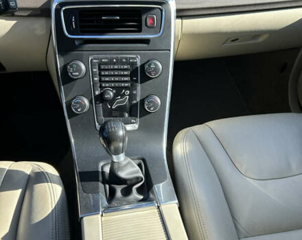 Вольво B60 2012 у Львові на Automoto.ua Чорний Вольво B60, об'ємом двигуна 1.99 л та пробігом 267 тис. км за 11150 $, фото 25 на Automoto.ua