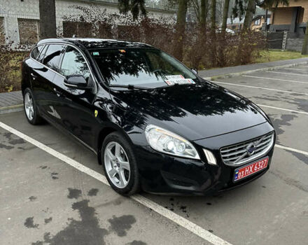 Черный Вольво B60, объемом двигателя 2.4 л и пробегом 265 тыс. км за 11500 $, фото 2 на Automoto.ua