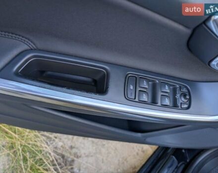 Чорний Вольво B60, об'ємом двигуна 1.56 л та пробігом 231 тис. км за 10800 $, фото 15 на Automoto.ua