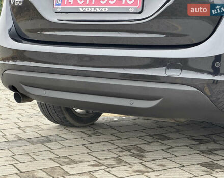 Черный Вольво B60, объемом двигателя 1.6 л и пробегом 214 тыс. км за 10499 $, фото 135 на Automoto.ua