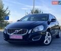 Черный Вольво B60, объемом двигателя 2.4 л и пробегом 240 тыс. км за 13000 $, фото 1 на Automoto.ua