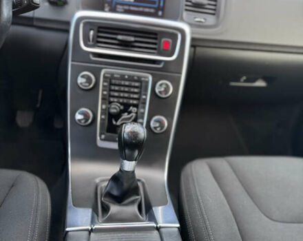 Чорний Вольво B60, об'ємом двигуна 1.6 л та пробігом 198 тис. км за 11300 $, фото 42 на Automoto.ua