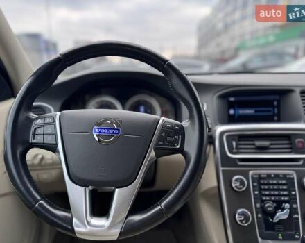 Чорний Вольво B60, об'ємом двигуна 2 л та пробігом 232 тис. км за 12700 $, фото 1 на Automoto.ua