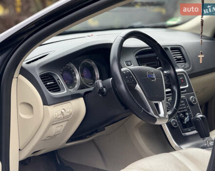 Чорний Вольво B60, об'ємом двигуна 2 л та пробігом 226 тис. км за 11200 $, фото 27 на Automoto.ua