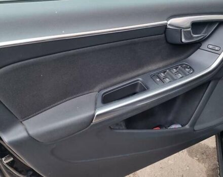 Чорний Вольво B60, об'ємом двигуна 1.56 л та пробігом 240 тис. км за 10150 $, фото 6 на Automoto.ua