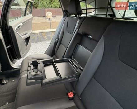 Чорний Вольво B60, об'ємом двигуна 1.99 л та пробігом 257 тис. км за 12200 $, фото 38 на Automoto.ua