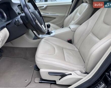 Чорний Вольво B60, об'ємом двигуна 2 л та пробігом 232 тис. км за 12700 $, фото 26 на Automoto.ua