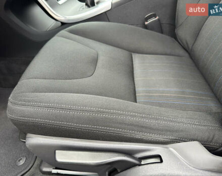 Чорний Вольво B60, об'ємом двигуна 1.6 л та пробігом 214 тис. км за 10499 $, фото 125 на Automoto.ua