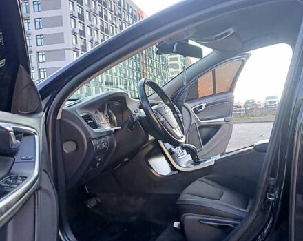 Чорний Вольво B60, об'ємом двигуна 1.6 л та пробігом 247 тис. км за 10750 $, фото 63 на Automoto.ua