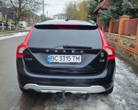 Черный Вольво B60, объемом двигателя 1.56 л и пробегом 221 тыс. км за 12900 $, фото 3 на Automoto.ua