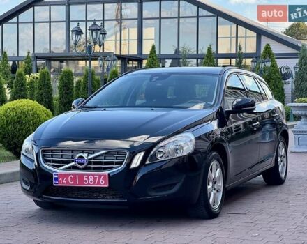 Черный Вольво B60, объемом двигателя 1.56 л и пробегом 218 тыс. км за 9850 $, фото 6 на Automoto.ua