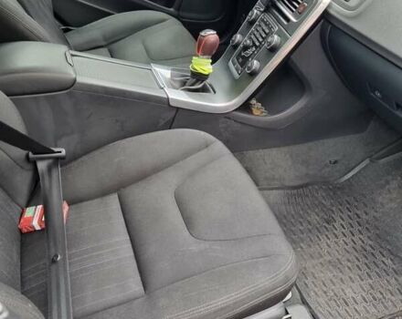 Чорний Вольво B60, об'ємом двигуна 1.56 л та пробігом 240 тис. км за 10150 $, фото 8 на Automoto.ua