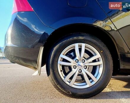 Чорний Вольво B60, об'ємом двигуна 1.6 л та пробігом 247 тис. км за 10750 $, фото 123 на Automoto.ua