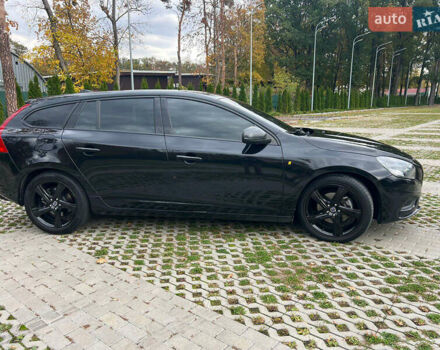 Вольво B60 2012 у Харкові на Automoto.ua Чорний Вольво B60, об'ємом двигуна 1.98 л та пробігом 224 тис. км за 11190 $, фото 3 на Automoto.ua