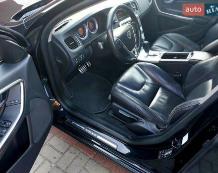 Черный Вольво B60, объемом двигателя 1.98 л и пробегом 272 тыс. км за 11777 $, фото 18 на Automoto.ua