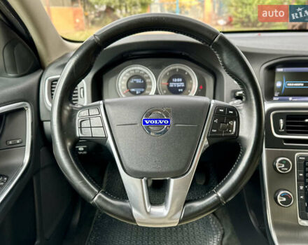 Черный Вольво B60, объемом двигателя 1.56 л и пробегом 240 тыс. км за 12490 $, фото 21 на Automoto.ua