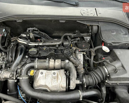 Черный Вольво B60, объемом двигателя 1.6 л и пробегом 270 тыс. км за 9600 $, фото 31 на Automoto.ua