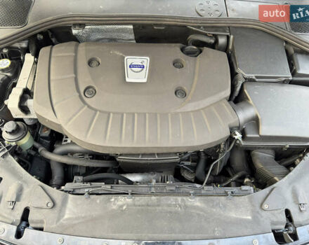 Черный Вольво B60, объемом двигателя 1.98 л и пробегом 235 тыс. км за 13000 $, фото 53 на Automoto.ua