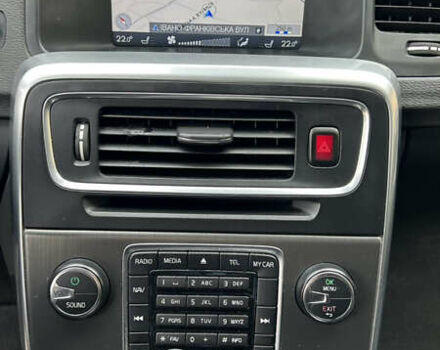 Черный Вольво B60, объемом двигателя 1.6 л и пробегом 270 тыс. км за 9600 $, фото 25 на Automoto.ua