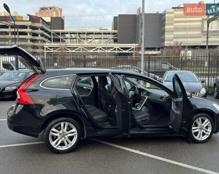 Черный Вольво B60, объемом двигателя 1.98 л и пробегом 235 тыс. км за 13000 $, фото 13 на Automoto.ua