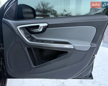 Чорний Вольво B60, об'ємом двигуна 2.4 л та пробігом 260 тис. км за 14900 $, фото 18 на Automoto.ua