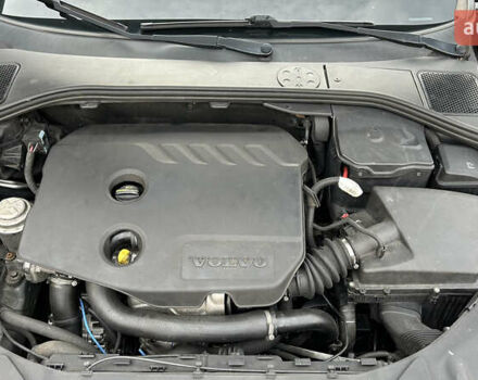 Чорний Вольво B60, об'ємом двигуна 1.6 л та пробігом 270 тис. км за 9600 $, фото 30 на Automoto.ua