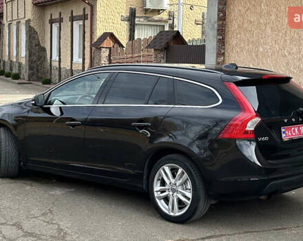 Черный Вольво B60, объемом двигателя 1.6 л и пробегом 270 тыс. км за 9600 $, фото 3 на Automoto.ua