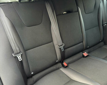 Черный Вольво B60, объемом двигателя 1.98 л и пробегом 235 тыс. км за 13000 $, фото 28 на Automoto.ua