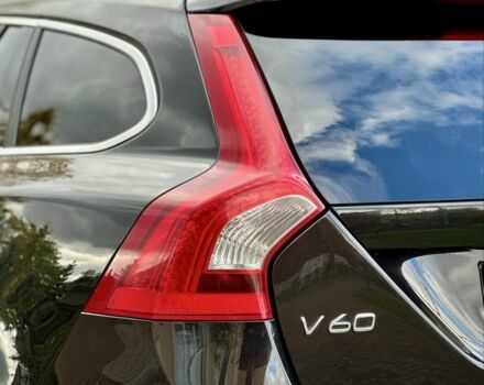 Черный Вольво B60, объемом двигателя 1.6 л и пробегом 244 тыс. км за 11990 $, фото 7 на Automoto.ua