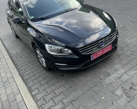 Черный Вольво B60, объемом двигателя 2 л и пробегом 245 тыс. км за 12300 $, фото 1 на Automoto.ua